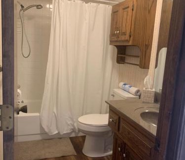 Joplin House | Family-Friendly Retreat at Whiteshomesplus with Great Reviews