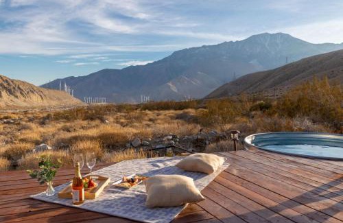 Palm Springs House | Historic Whitewater Cabin: Pet-Friendly Desert Retreat