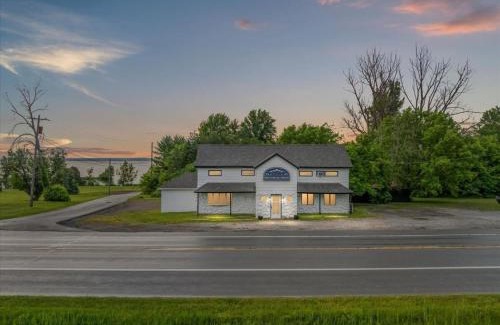 South Bay House | Experience Whitewater The Main Sail on Oneida Lake