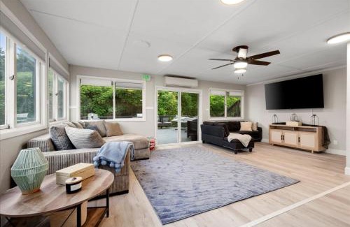 South Bay House | Experience Whitewater The Main Sail on Oneida Lake