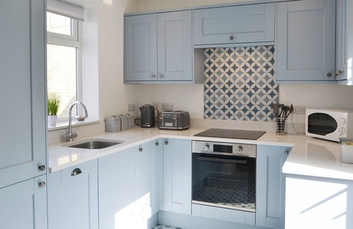 Whitley Bay Cottage | Family-Friendly 3 Bedroom Retreat in Whitley Bay