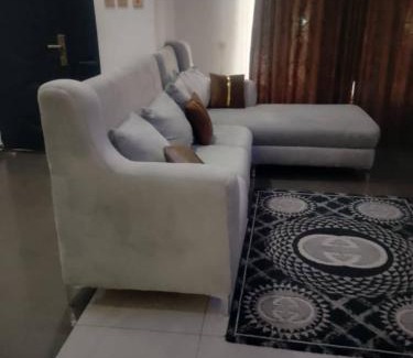 Port Harcourt Apartment | Whitney white 1bedroom shortlet apartment 24hr light Stadium Road N55,000