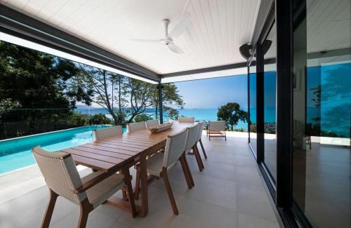 Airlie Beach House | Whitsunday Blue: Spectacular Home with Ocean Views & Pool