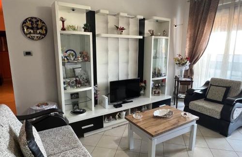Shkoder Apartment | Ideal Flat near Shkodra Lake - Pet & Child Friendly Retreat