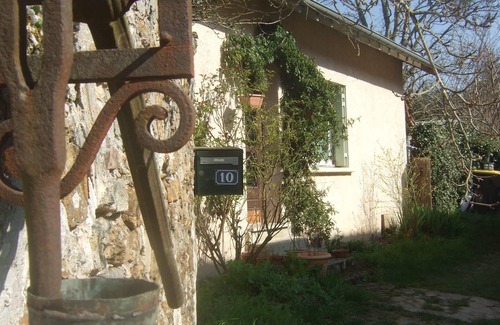 Verdelot House | Exceptional Whole House with Pool & Pet-Friendly Amenities