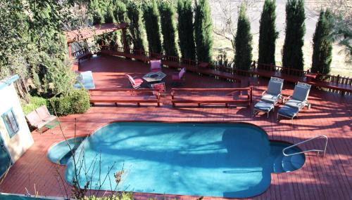 Julian Ski Chalet | Whole House at Eaglenest Inn with Pool & Seasonal SPA