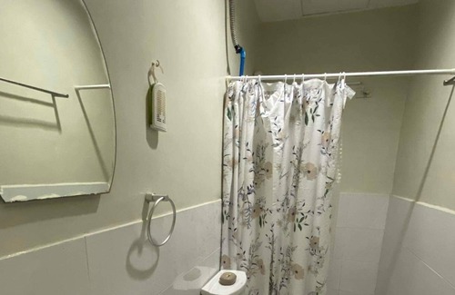 Minglanilla House | Cozy Whole House with Free Parking Near Malls & Highways
