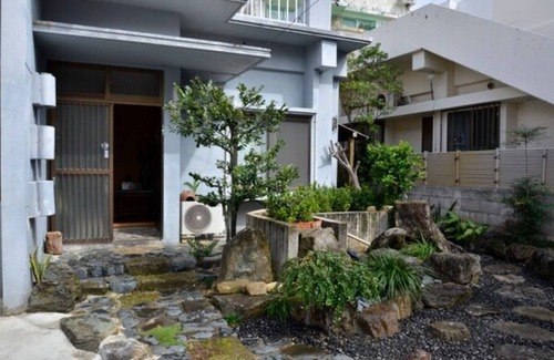 Taketomi-jima Taketomi-cho House | Comfortable Whole House Retreat in Ishigaki, Okinawa