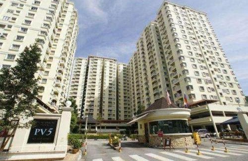 Melati Utama Apartment | Whole Unit with 4 Bedrooms