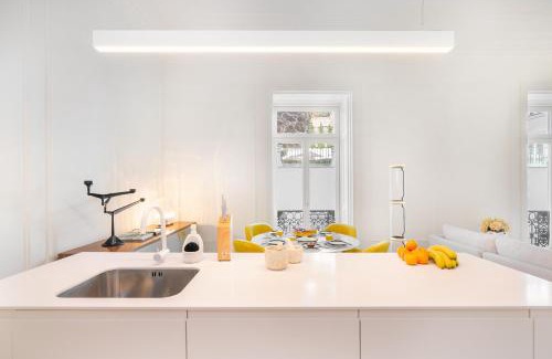 Baixa Apartment | Modern WHome Deluxe Apartment with Pool, Gym & Parking