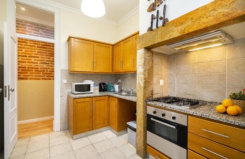 Olivais Apartment | Convenient 1-BR WHome Urban Comfort Near Airport & Station
