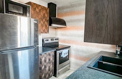 Northgate Condo | Prime Location: Whoop Ward Near Kyle Field & Family-Friendly
