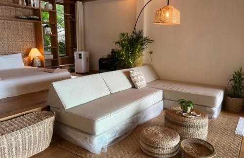 Baan Tai Resort | Inviting Nam Beach: Oceanfront Retreat with Restaurant