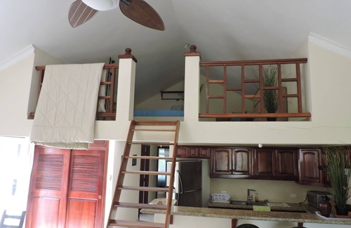El Frances Condo | Work in Paradise: High-Speed WiFi & 10/10 Guest Rating
