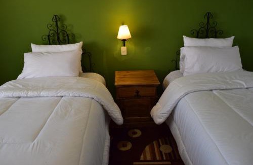 Yumani Cabin | Inviting Wiñay Inti Lodge: Family-Friendly with Breakfast