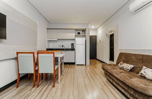 Ingleses Centro Apartment | Relaxing Rooftop Pool & High-Speed Wi-Fi at IA12 Hotel