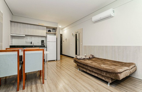 Ingleses Centro Apartment | Relaxing Rooftop Pool & High-Speed Wi-Fi at IA12 Hotel