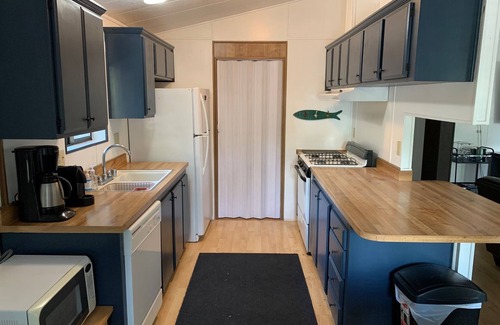 Calpine Cabin | Guest Rated 10/10: Peaceful Wi-Fi Retreat in Calpine