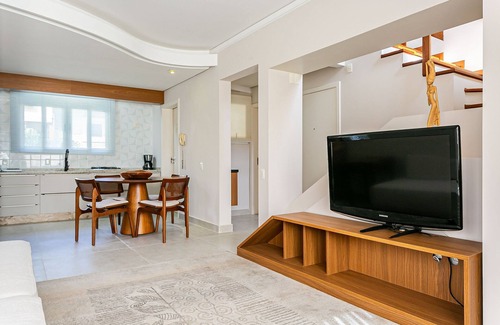 Canto da Lagoa Apartment | Stay Connected at Duplex in Lagoa da Conceição #LA08