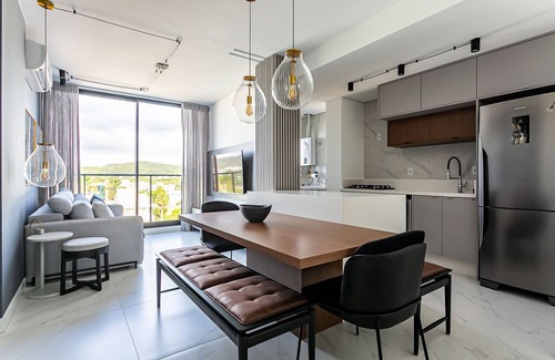 Jurere Apartment | Rooftop Pool Retreat with High-Speed Wi-Fi in Jurerê