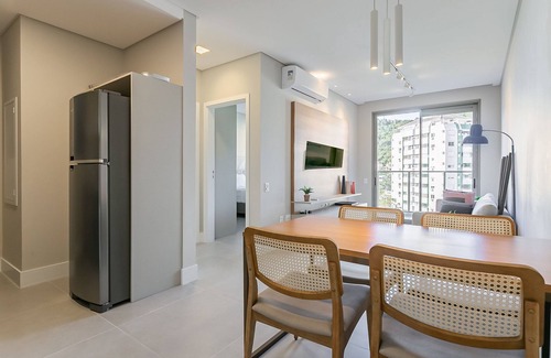 Corrego Grande Apartment | Trendy Condominium with Pool & Foodhall Access
