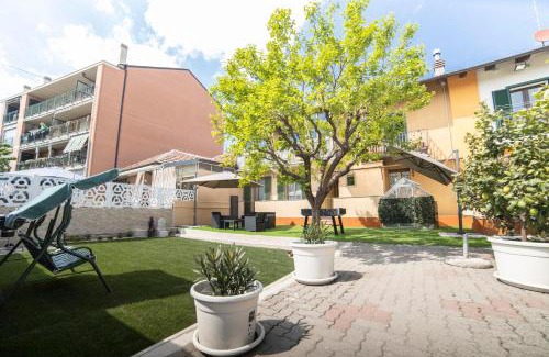 Vittoria Apartment | WiBnB Holiday Rentals: Oceanfront Apartments with Pool & Spa