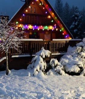 Rajcza Ski Chalet | Wichrowe Wzgórze 4: Guest Rated Excellence with Hot Tub