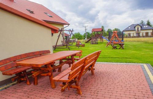 Krajno Pierwsze House | Discover Wichrowe Wzgórze: Family-Friendly Escape