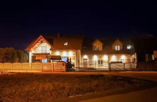 Krajno Pierwsze House | Discover Wichrowe Wzgórze: Family-Friendly Escape