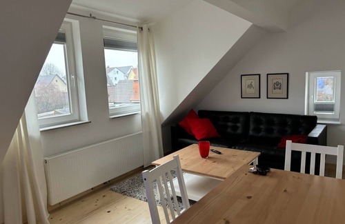 Lahr Apartment | Wick Home Lahr: Family-Friendly Retreat Near Downtown