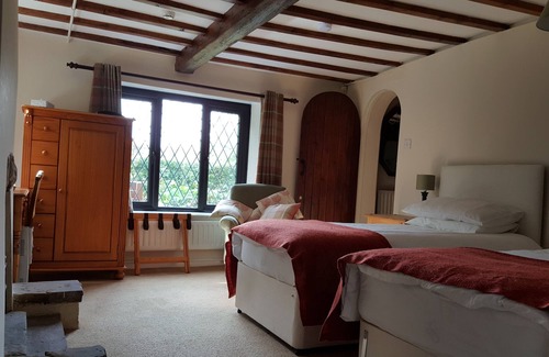 Louth House | Wickham House: Guest Rated 9.6 with Family-Friendly Amenities