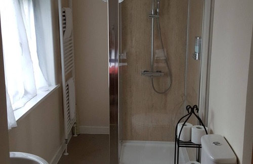 Louth House | Wickham House: Guest Rated 9.6 with Family-Friendly Amenities