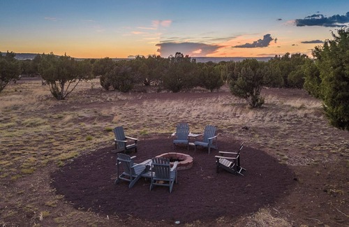 Concho Apartment | Discover a Wide Open Spaces Getaway for the Whole Family