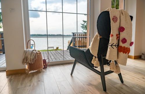 Mikolajki Villa | Relax at Widokówka 13: Oceanfront Retreat with Private Beach