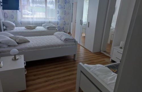 Hullhorst Apartment | Family-Friendly Stay at Wiehenblick with Great Guest Ratings