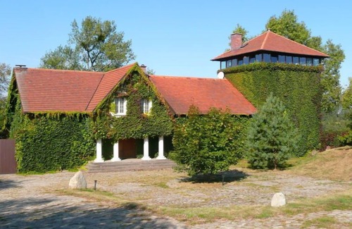 Brzozie House | Experience Wielkie Leźno: Oceanfront Retreat with Spa
