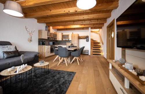 Eltendorf House | Delightful WIENER Kellerstöckl - Das 13er with Ocean Views