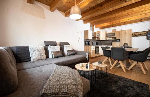 Eltendorf House | Delightful WIENER Kellerstöckl - Das 13er with Ocean Views
