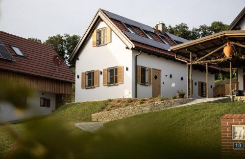 Eltendorf House | Experience WIENER Kellerstöckl - Das 11er with Ocean Views