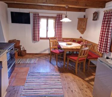 Malta House | Top-Rated Family-Friendly Stay at Wiener Mühle Hotel