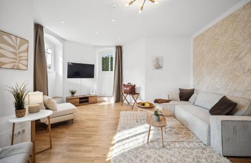 Sudvorstadt-Ost Apartment | Discover Wiener Palais: Family-Friendly Stay by Zoo-Park