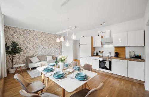 Sudvorstadt-Ost Apartment | Discover Wiener Palais: Family-Friendly Stay by Zoo-Park