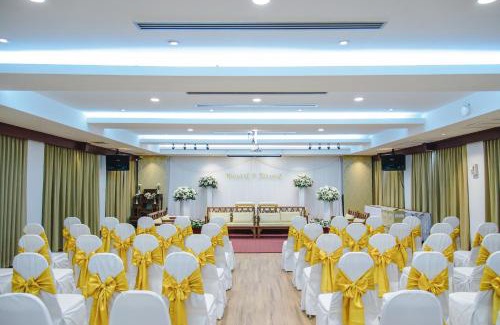 Lampang Hotel | Relaxing Stay at Wienglakor Hotel Lampang with Pool & Dining