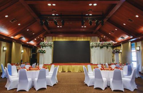 Lampang Hotel | Relaxing Stay at Wienglakor Hotel Lampang with Pool & Dining
