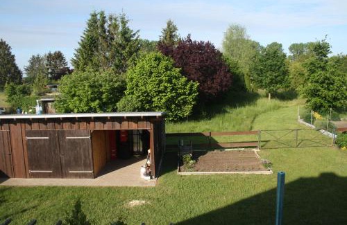 Loitz Apartment | Family-Friendly Wiesenblick: Guest Rated 9/10 for Comfort