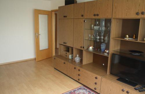 Loitz Apartment | Family-Friendly Wiesenblick: Guest Rated 9/10 for Comfort