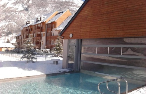 Luz-Saint-Sauveur Apartment | Guest Rated 10/10: Relaxing Stay with Pool and Spa Amenities