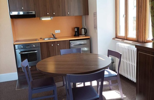Jausiers Apartment | Inviting Getaway with Pool, Spa & Balcony in Pra Loup
