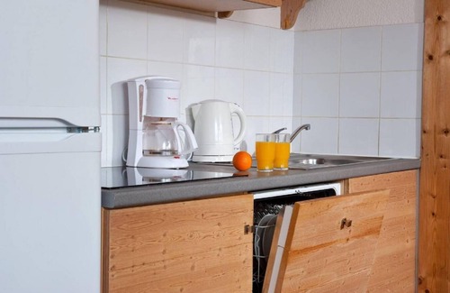 La Feclaz Apartment | Relaxing Retreat in La Féclaz with Pool and Spa Amenities