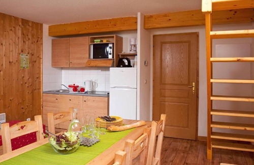 La Feclaz Apartment | Relaxing Retreat in La Féclaz with Pool and Spa Amenities